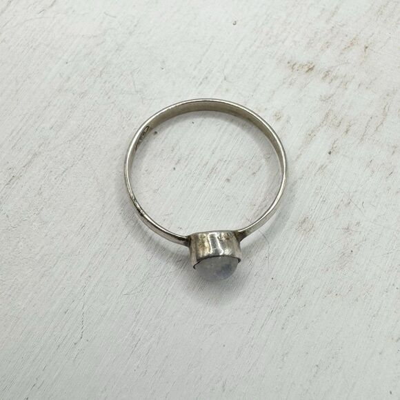 Sterling Silver Moonstone Ring Dainty Cabochon Boho Size 7 Natural Stone Jewelry - Picture 4 of 11